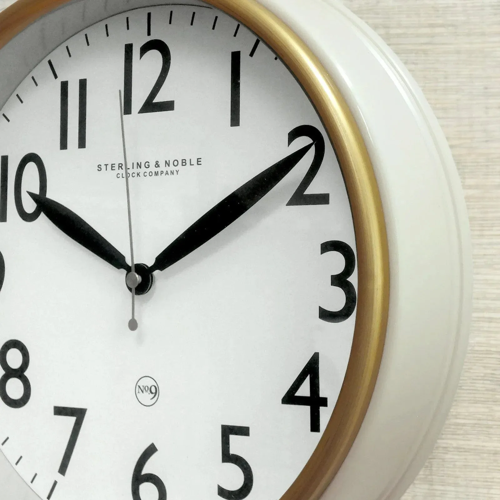 Retro Style Round Wall Clock with Gold Bezel and Quartz Movement