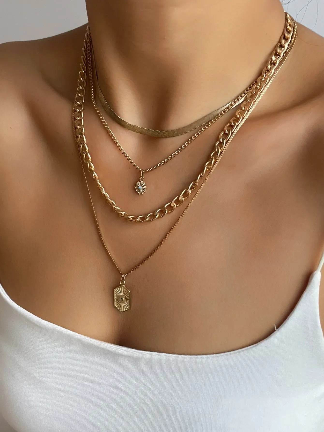 Round Charm Layered Necklace - Gold- FD ⚡