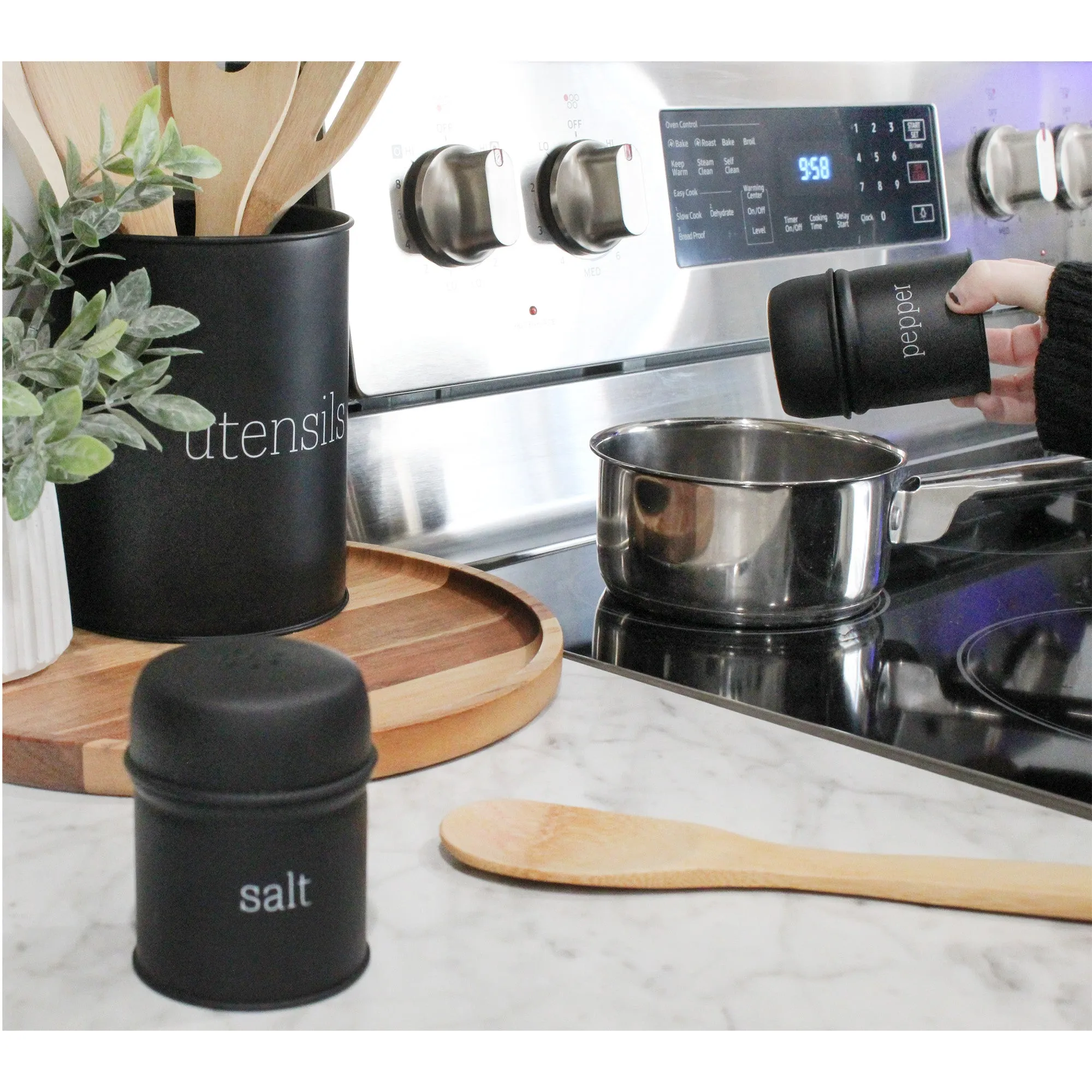 Salt and Pepper Shaker Set (Black, Case of 30)