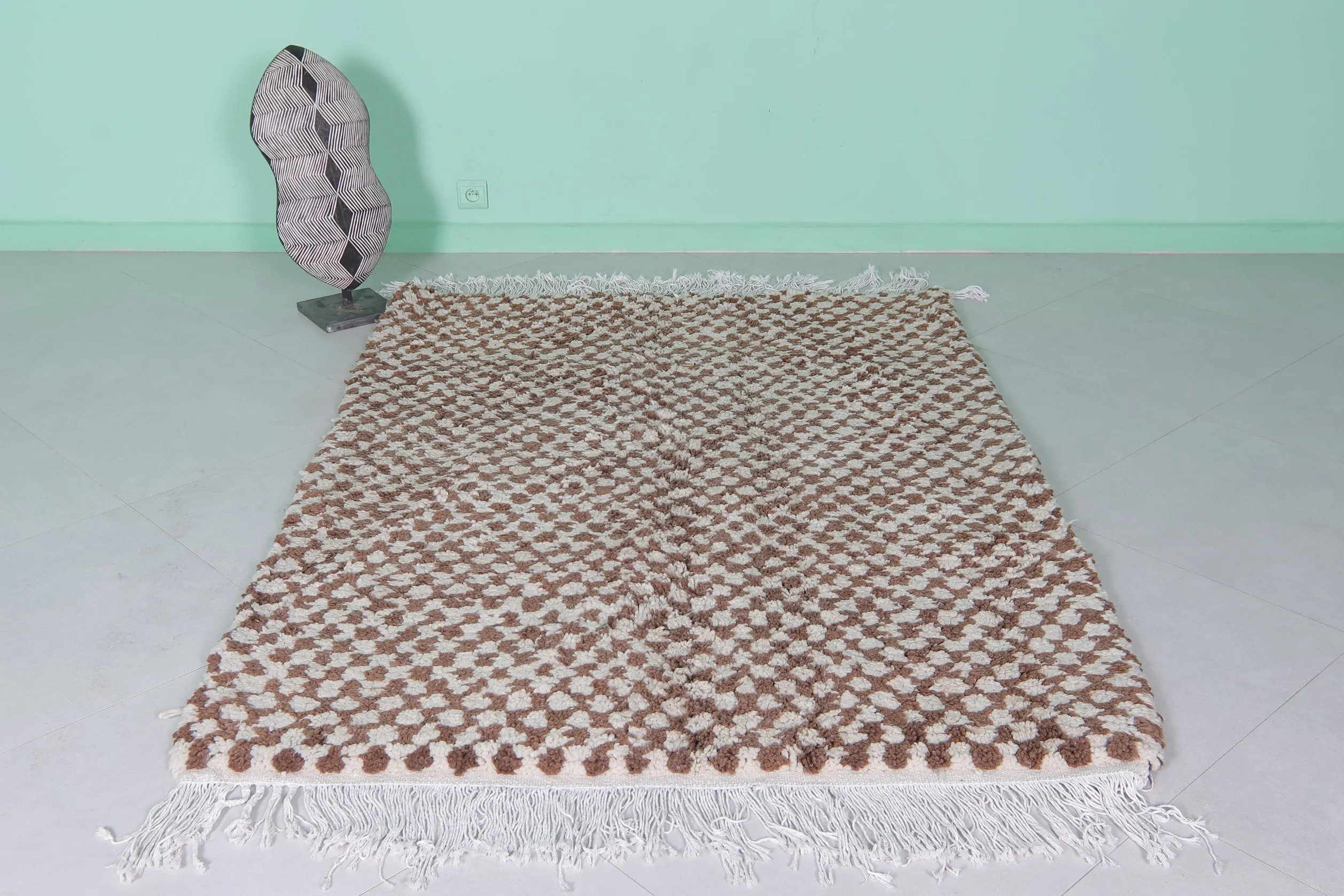 Shaggy Moroccan Chess Rug - 4.6 x 6.5 Feet