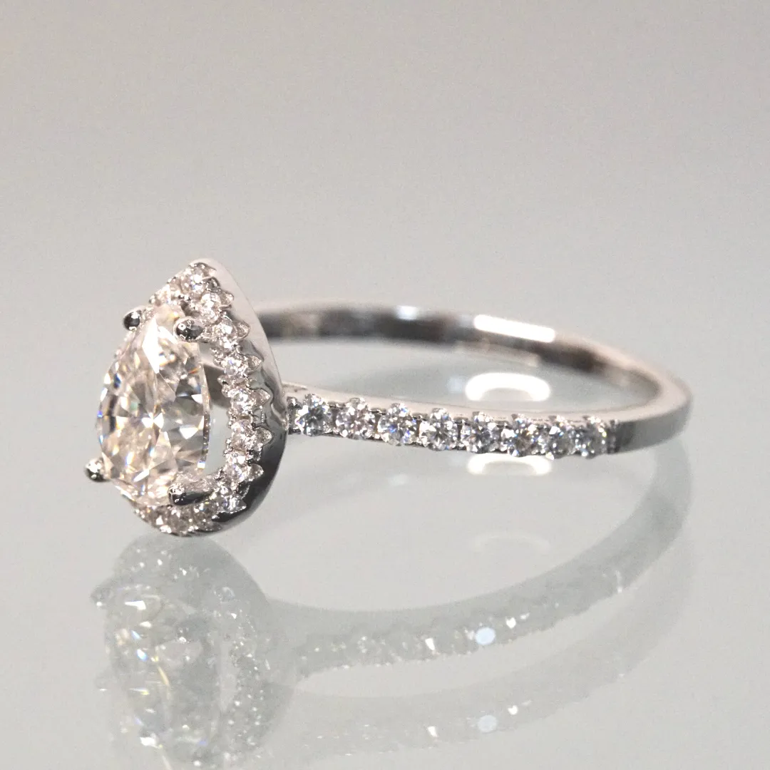 SIERRA MOISSANITE RING