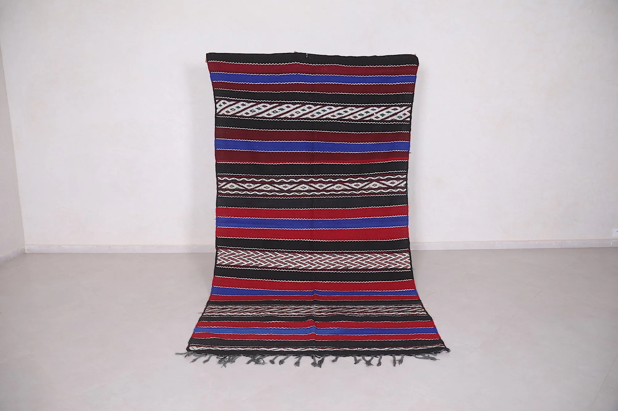 Striped Moroccan Kilim Rug - 4.9x9.1 ft Handwoven with Bold Colors