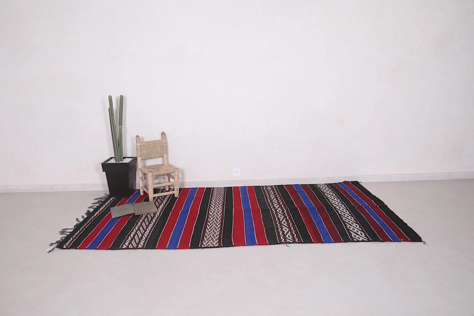Striped Moroccan Kilim Rug - 4.9x9.1 ft Handwoven with Bold Colors