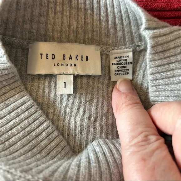Ted Baker Rashell Wool/Cashmere Blend Sweater Gray. Size 1 Ted size/size 4US.