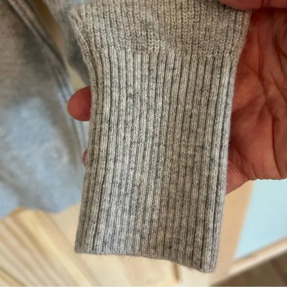Ted Baker Rashell Wool/Cashmere Blend Sweater Gray. Size 1 Ted size/size 4US.