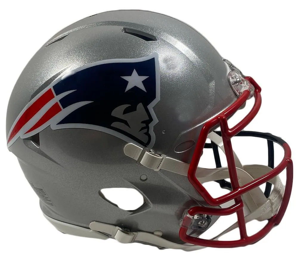 TOM BRADY Autographed Patriots / Buccaneers Split Authentic Helmet FANATICS