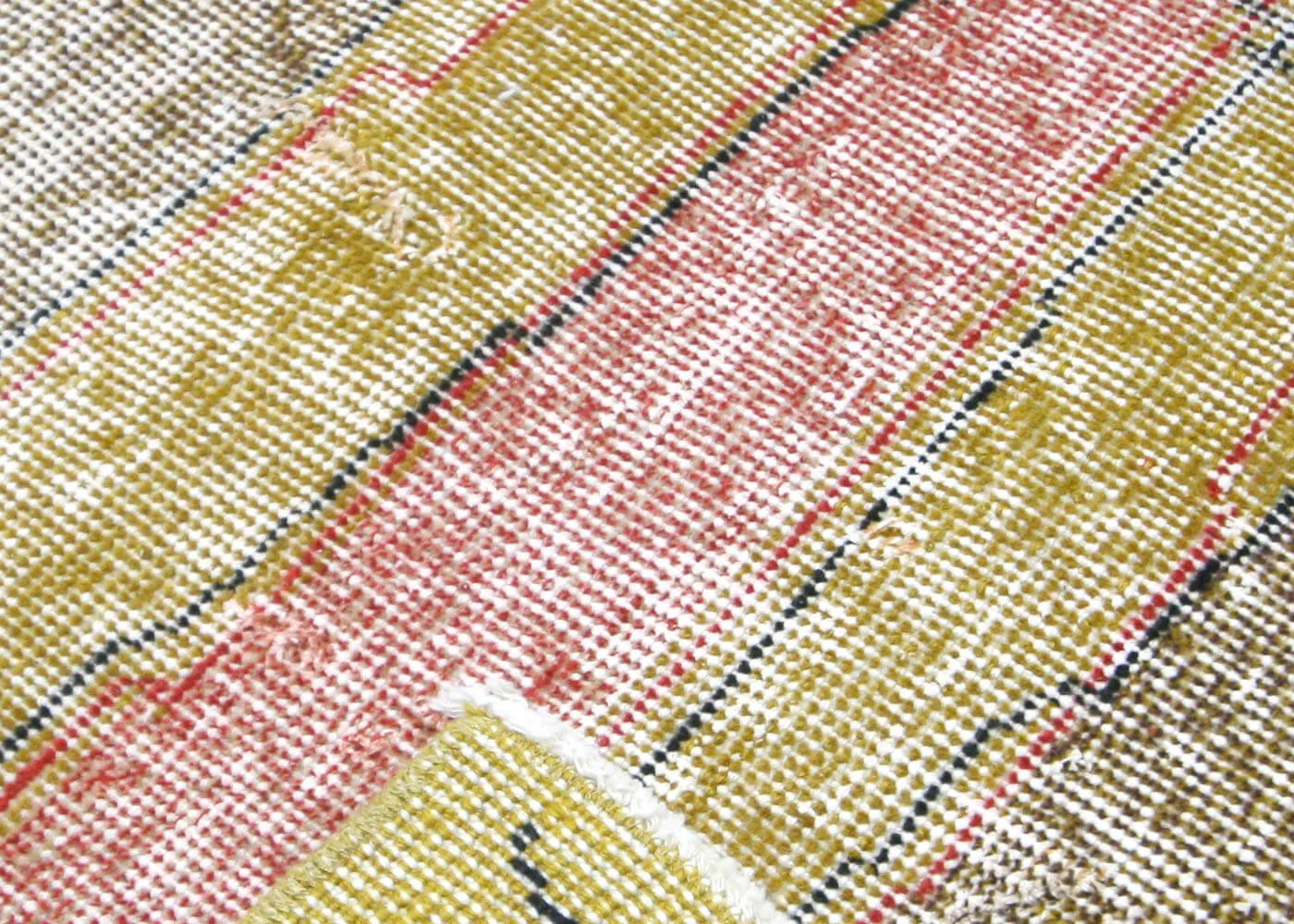 Vintage Turkish Mid-Century-Modern Rug - 6'6" x 10'2"