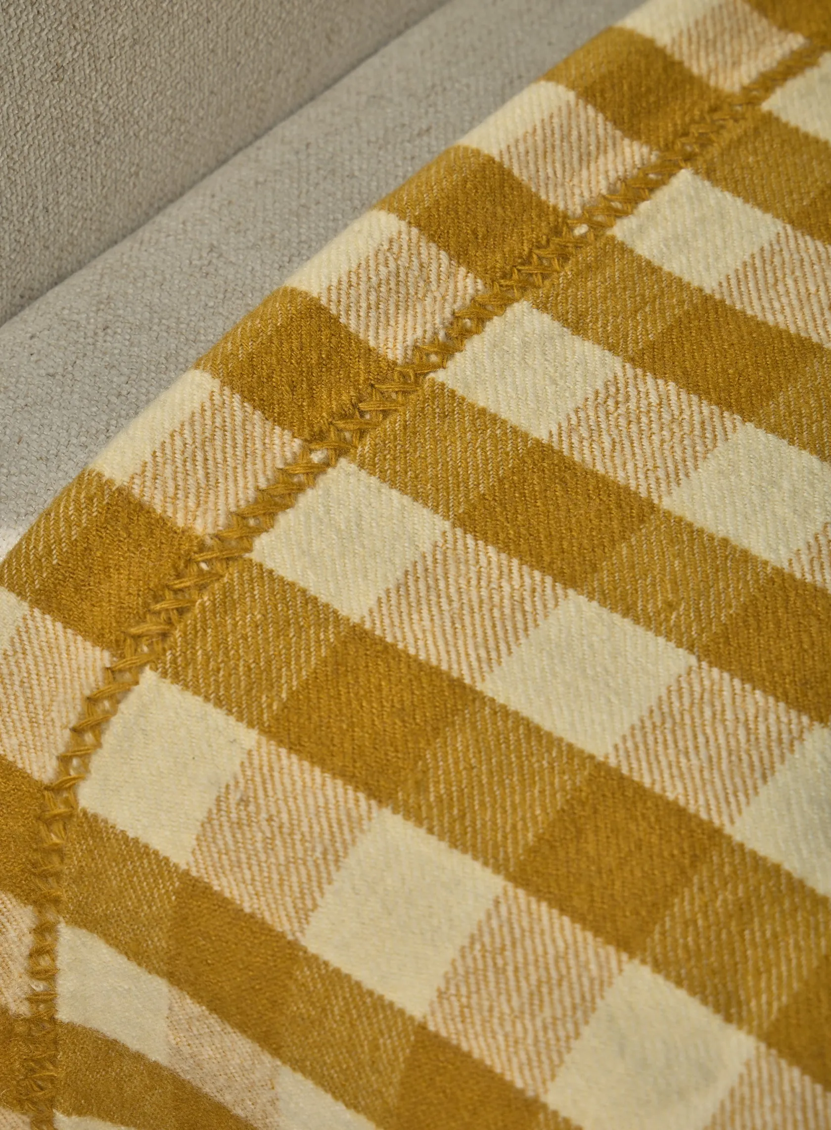 Yako Check Blanket